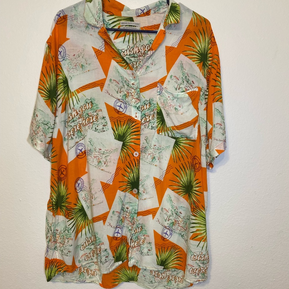 Urban Outfitters Mens Postcard Vacation Shirt Size M
